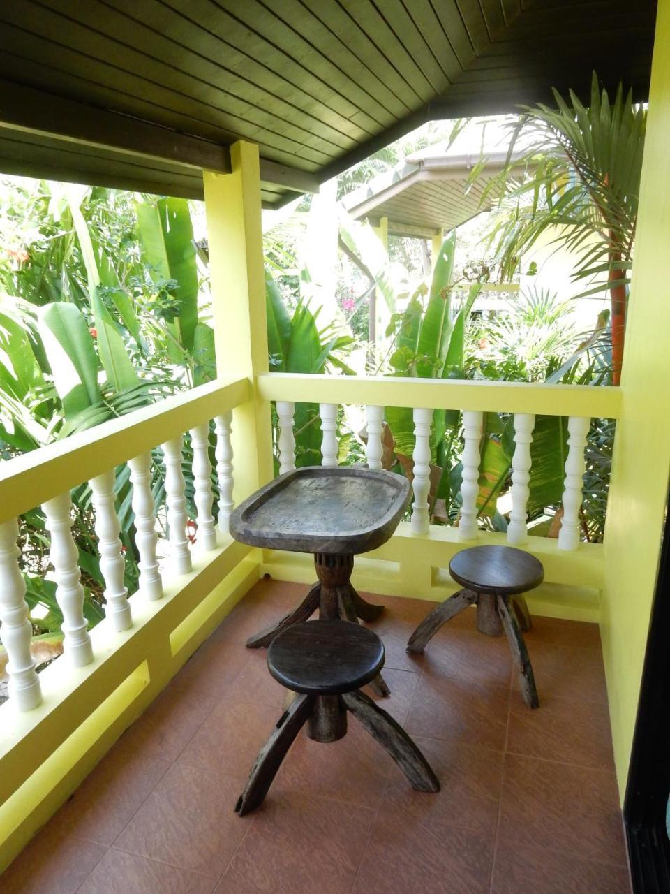 Chez Charly Bungalow Nai Yang Екстер'єр фото